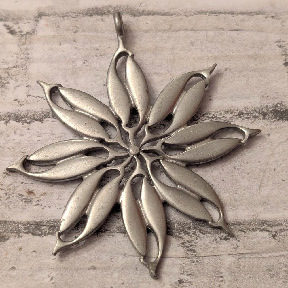 Pewter Ken Kantro Flower Pendant Poinsettia